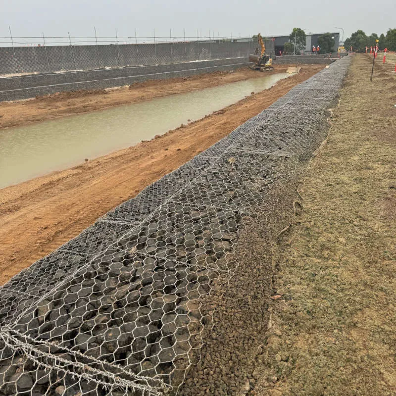 Retaining wall component detail